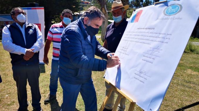 www.prensaciudadana.cl-comunidad-de-nehuentue-cumplira-un-anhelo-bienes-nacionales-entrega-inmueble-para-construccion-de-estadio-al-municipio-de-carahue-17607ee1-66fb-4366-bb52-0521e2581283