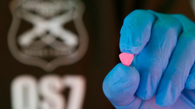 www.prensaciudadana.cl-detienen-5-personas-en-pucon-con-mas-de-500-pastillas-de-extasis-extasis