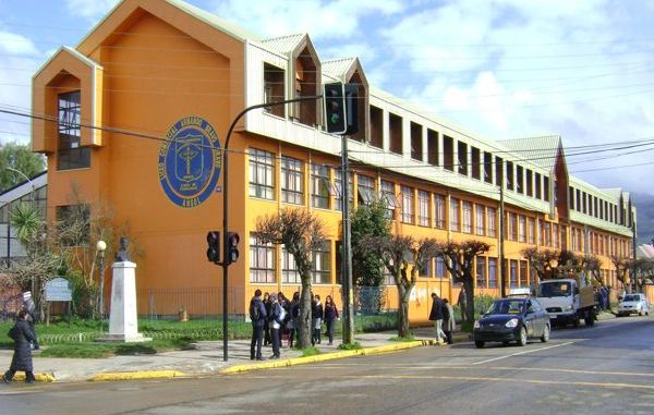 www.prensaciudadana.cl-mineduc-entrega-1-171-541-millones-para-que-colegios-de-la-araucania-adecuen-su-infraestructura-para-un-retorno-a-clases-presenciales-liceo-armando-bravo