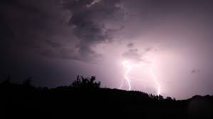 declaran-alerta-temprana-preventiva-por-tormentas-electricas-en-nueve-comunas-descarga-9