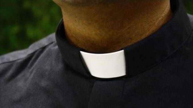 decretan-arresto-domiciliario-total-para-ex-sacerdote-acusado-de-abuso-sexual-infantil-curaabusos4-1024x567-1