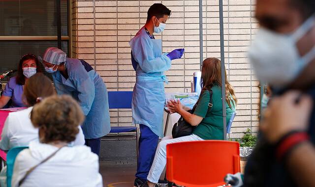 mas-de-un-millon-de-personas-han-sido-vacunadas-contra-el-coronavirus-chile-vacunados
