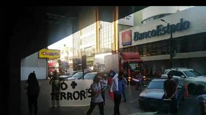 tras-los-ataques-en-registrados-en-arauco-camioneros-protestan-en-temuco-whatsapp-image-2021-02-10-at-6.28.13-pm