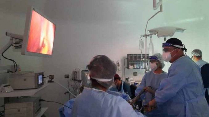 complejo-asistencial-padre-las-casas-realiza-sus-primeras-laparoscopias-con-camara-3d-en-recien-habilitado-pabellon-de-urgencia-padre-las-casas-ciru