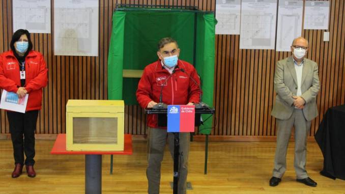 intendente-manoli-junto-a-autoridades-regionales-coordina-historica-jornada-de-elecciones-intendencia1