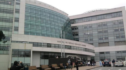 joven-amenaza-con-arma-blanca-al-personal-uci-del-hospital-de-temuco-hospital-temuco
