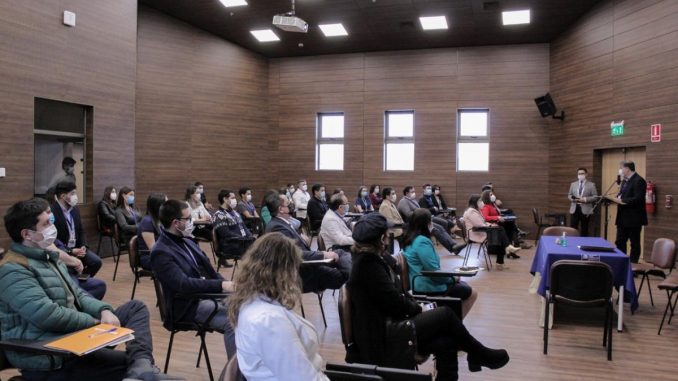 El acto administrativo se realizó ante los jefes de unidades y sevicios del CAPLC