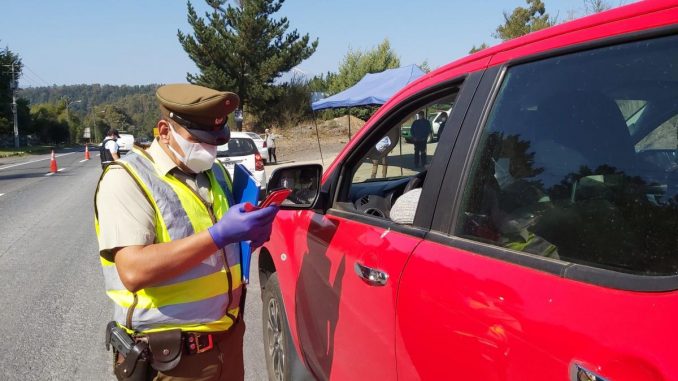 carabineros en tránsito