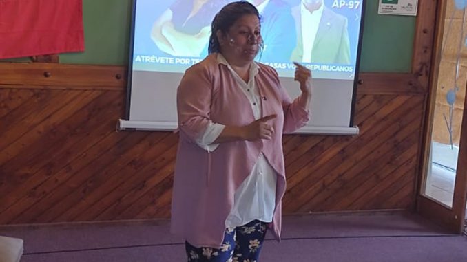 candidata-a-core-loreto-campana-apedreada-en-via-publica-loreto
