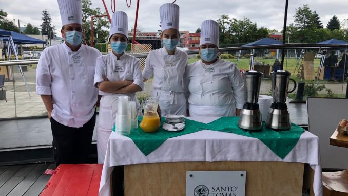 Estudiantes de Santo Tomás Temuco- Carrera de Gastronomía