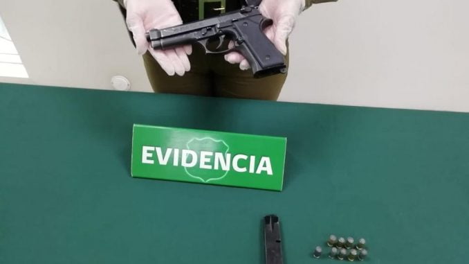 hombre-se-dio-a-la-fuga-e-intento-deshacerse-de-arma-lanzandose-img-20211113-wa0028
