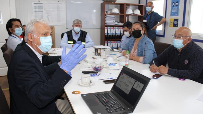 P.C. Autoridades en obra (2)