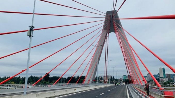 preocupa-situacion-de-las-fisuras-presentes-en-los-sectores-laterales-del-nuevo-puente-treng-treng-kay-kay-foto-0000000920210401110802-1