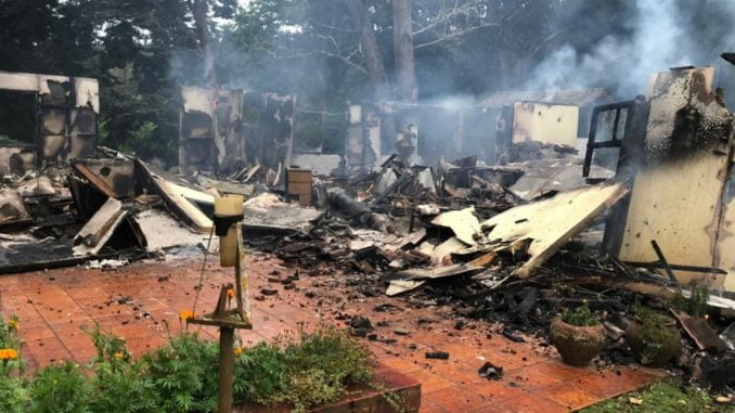 atentado-incendiario-en-traiguen-destruyen-dos-casas-y-bodegas-ataque-incendiario
