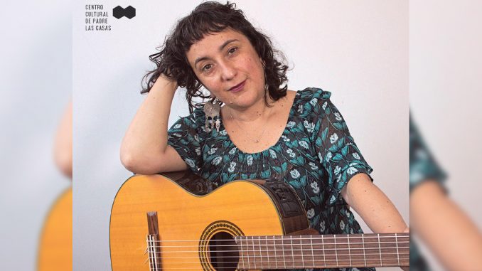 en-centro-cultural-padre-las-casas-se-presenta-concierto-a-dos-guitarras-guitarrazo