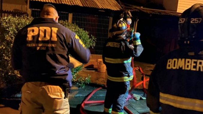 encuentran-cadaver-en-escombros-de-incendio-en-temuco-bomberos-pdi