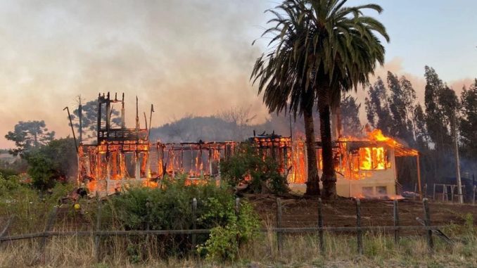 familia-de-diputado-paulsen-acusa-intencionalidad-de-incendio-de-casa-patronal-incendio-paulsen
