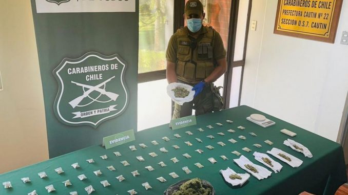 os-7-detuvo-a-sujeto-que-vendia-drogas-a-traves-de-delivery-en-temuco-drogas-4