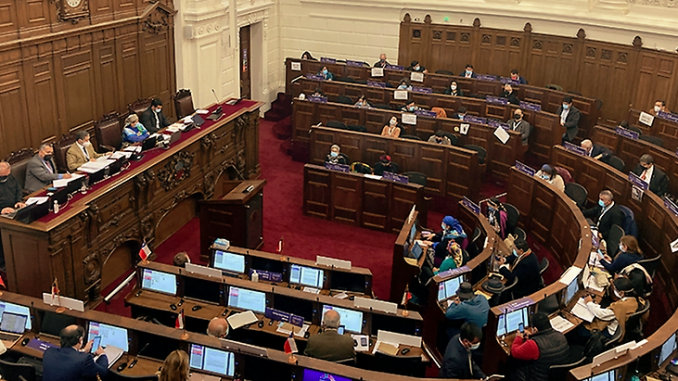 ruth-hurtado-y-primera-jornada-de-votacion-se-esta-construyendo-una-constitucion-con-privilegios-judiciales-para-algunos-screen-shot-2022-02-16-at-21.01.48