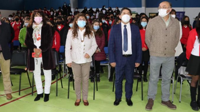 Con nuevos desafíos Liceo Bicentenario Araucanía de Villarrica inicia año lectivo (2)