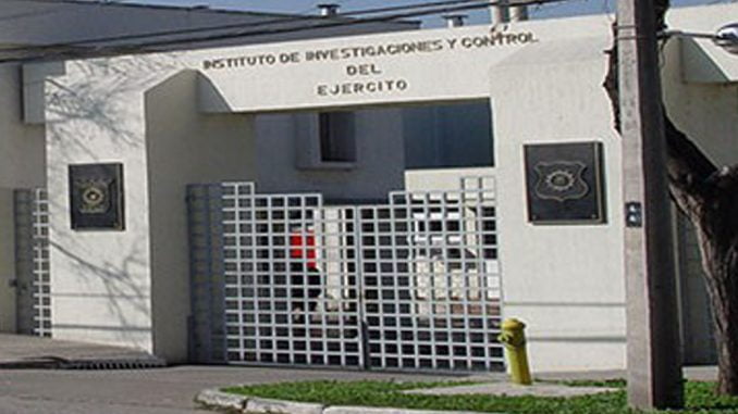increible-delincuentes-roban-50-armas-desde-recinto-militar-en-santiago-idic-ejercito