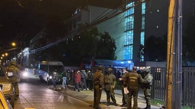 aviso-de-bomba-provoco-masiva-evacuacion-en-universidad-autonoma-de-temuco-aviso-bomba-uautonoma
