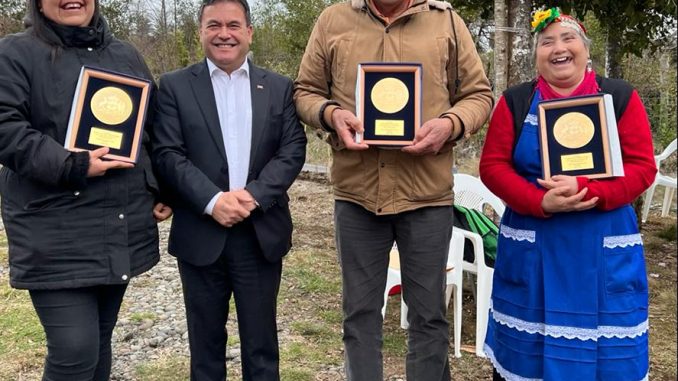 Diputado Beltrán con dirigentes sociales