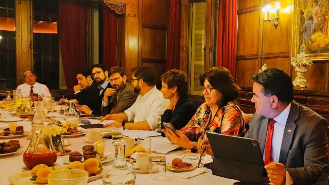 Diputado Juan Carlos Beltrán en reunión con presidente Boric