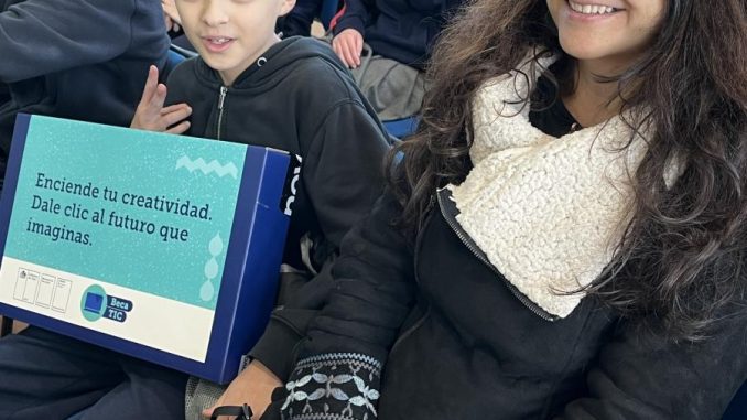 Entrega Becas TIC 2024 (1)