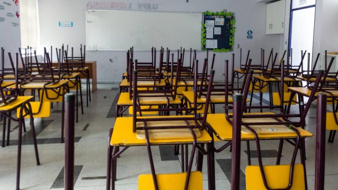 11-112757_sux6_Sin-clases-oka-oka