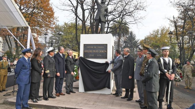 FOTO reinauguración estatua arturo prat 1
